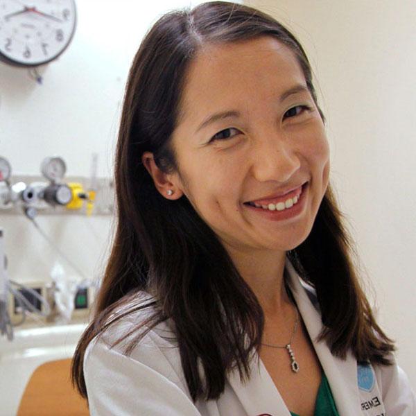 Dr. Leana温